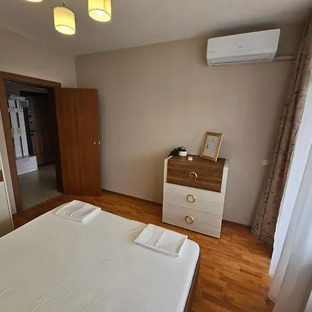 Elena 35 * Varna